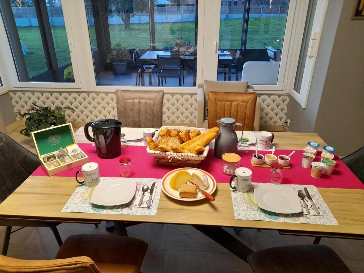 A La Maison Du Bonheur Audruicq Exteriör bild